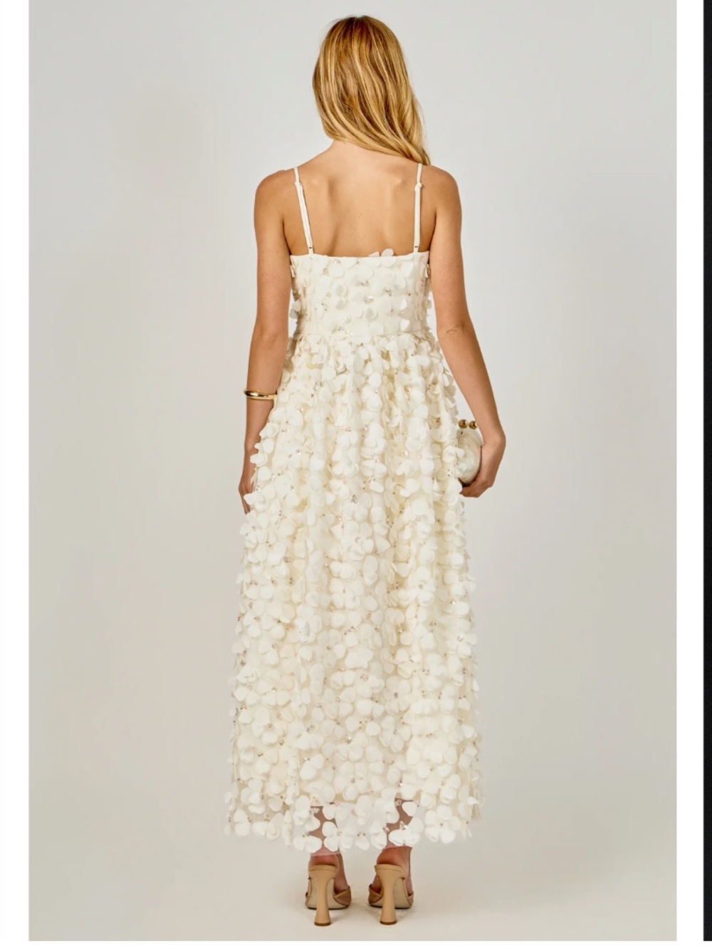 GORGEOUS 3-D DRESS - Picture 4 of 6